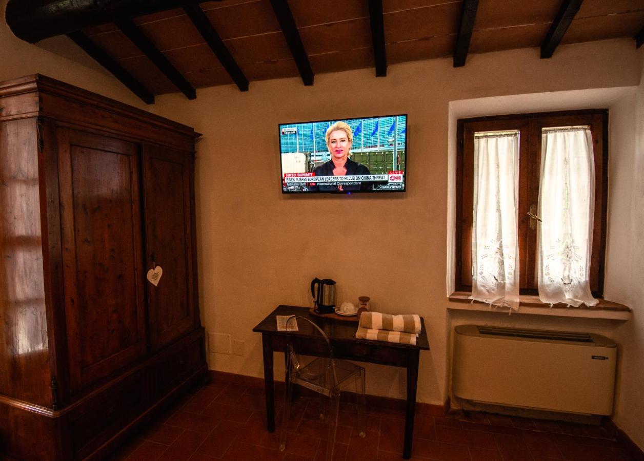 Agriturismo Casanova Di Pescille San Gimignano Luaran gambar