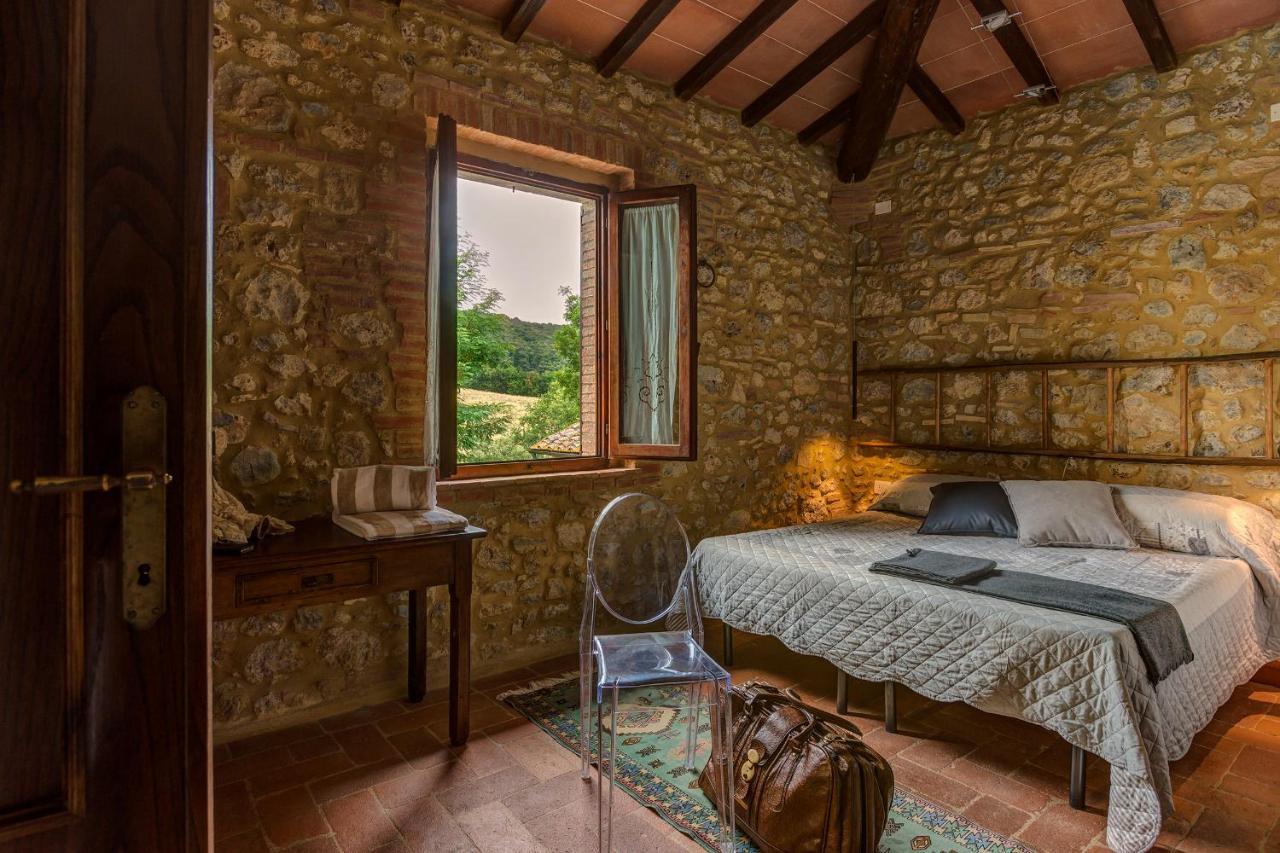 Agriturismo Casanova Di Pescille San Gimignano Luaran gambar
