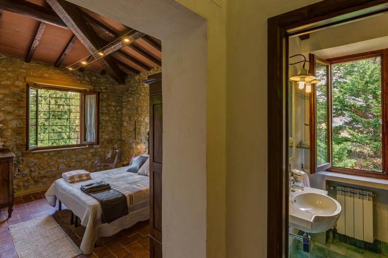 Agriturismo Casanova Di Pescille San Gimignano Luaran gambar