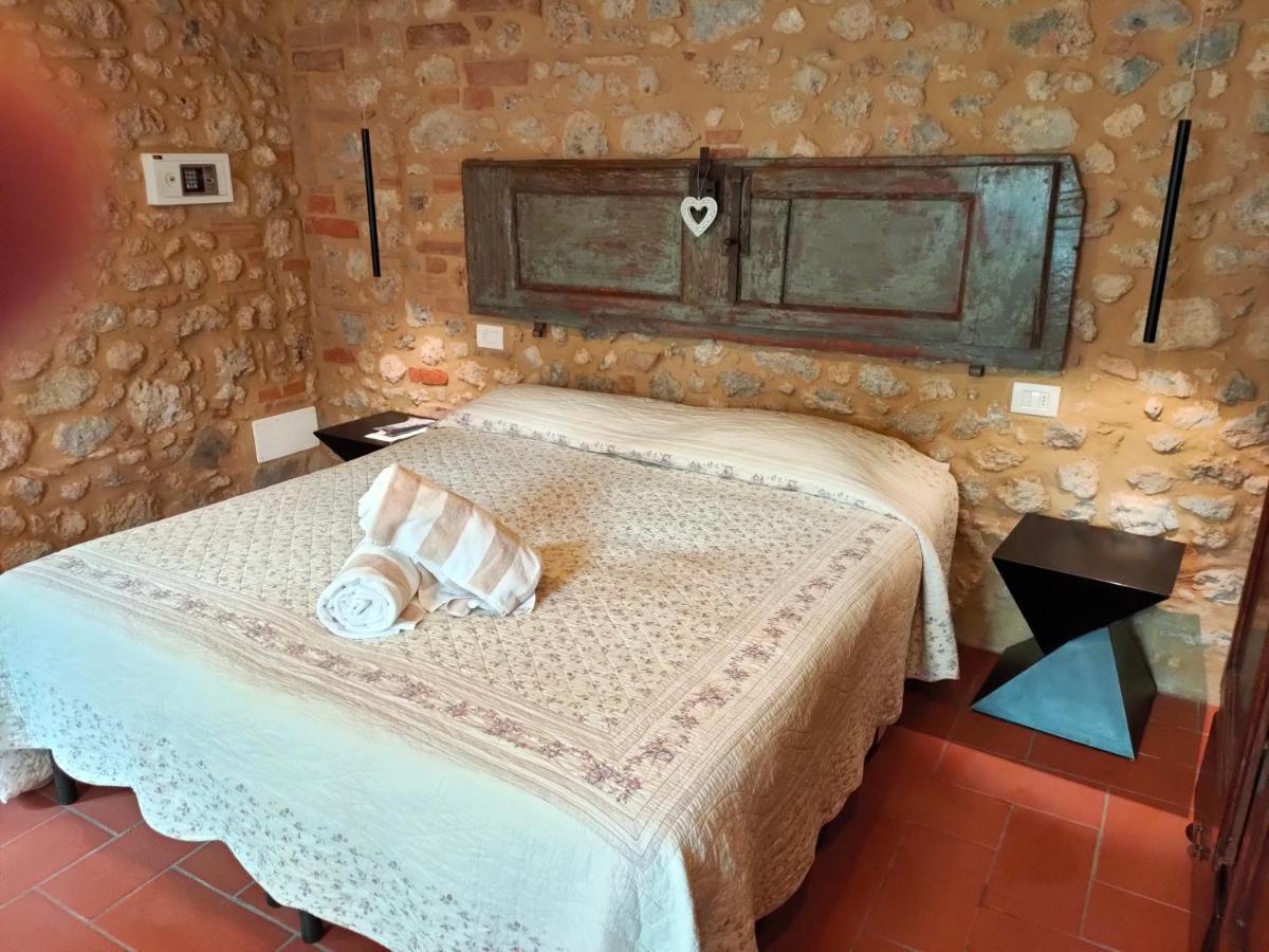 Agriturismo Casanova Di Pescille San Gimignano Luaran gambar