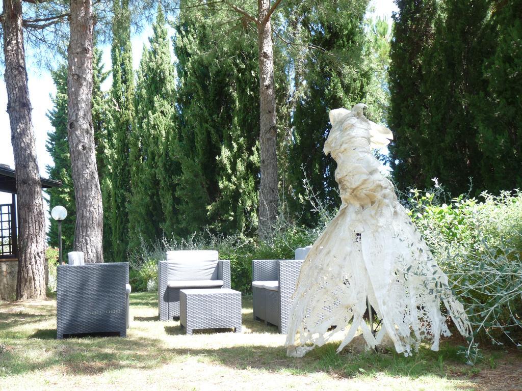 Agriturismo Casanova Di Pescille San Gimignano Luaran gambar