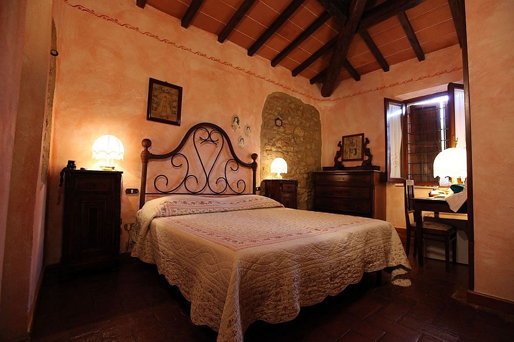 Agriturismo Casanova Di Pescille San Gimignano Luaran gambar