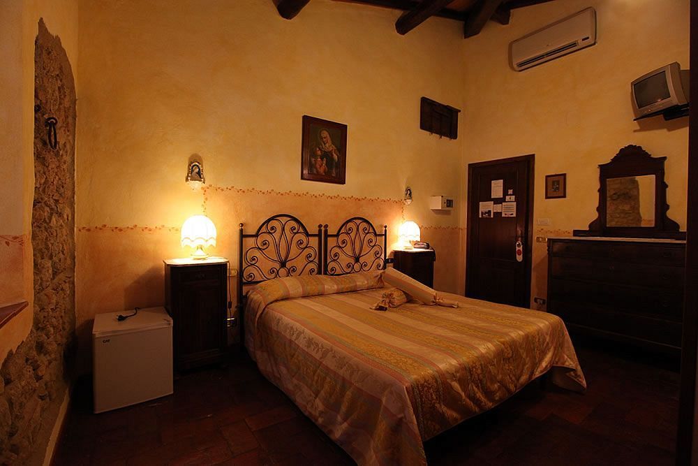 Agriturismo Casanova Di Pescille San Gimignano Luaran gambar
